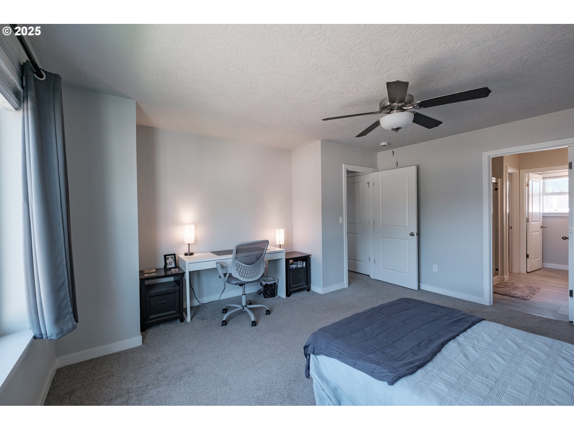 4465 Ninebark Loop Sweet Home, OR 97386 - Photo 14 of 23 a living room with furniture and a window