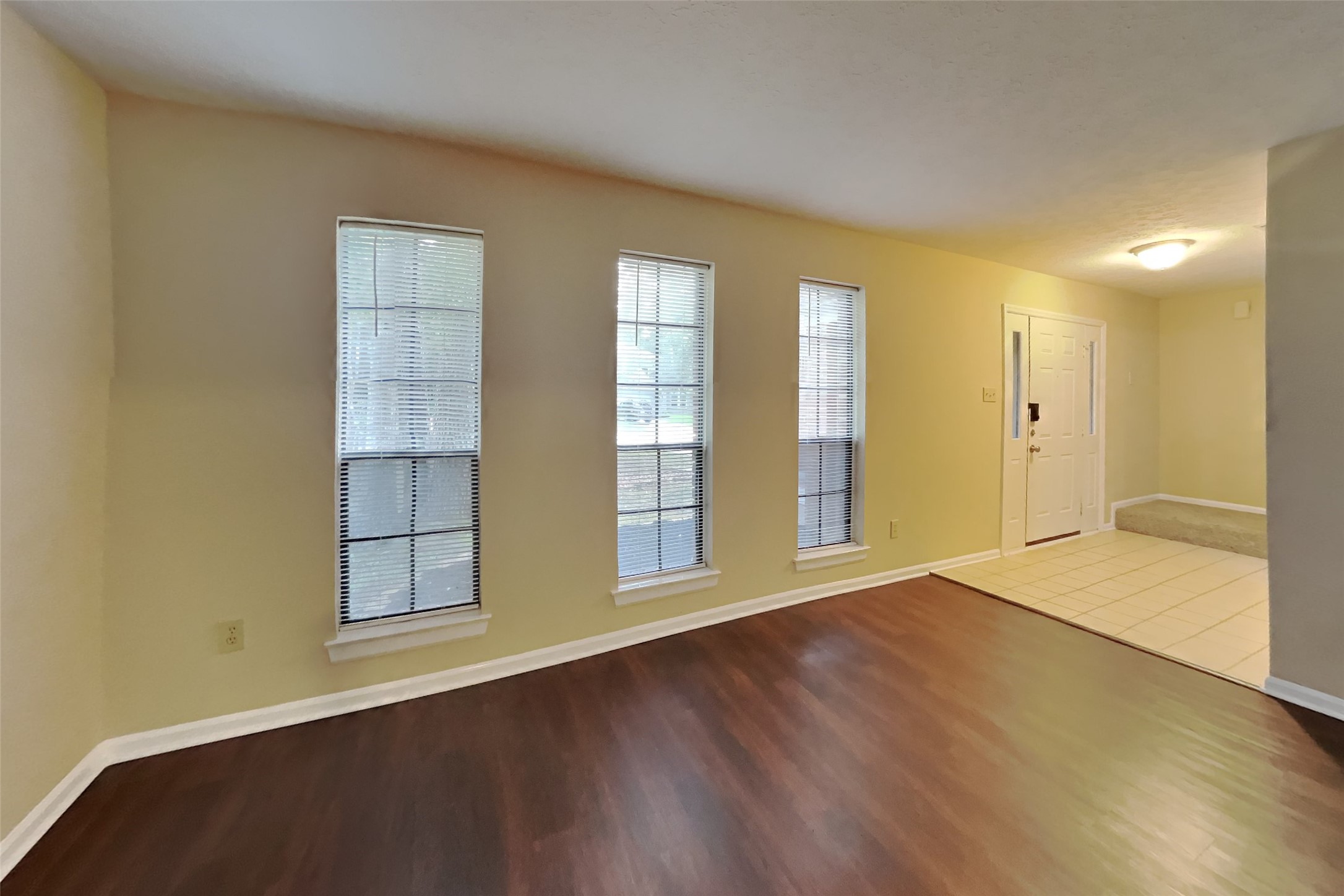 15 Kearny Brook Place Spring, TX 77381 - Photo 2 of 21