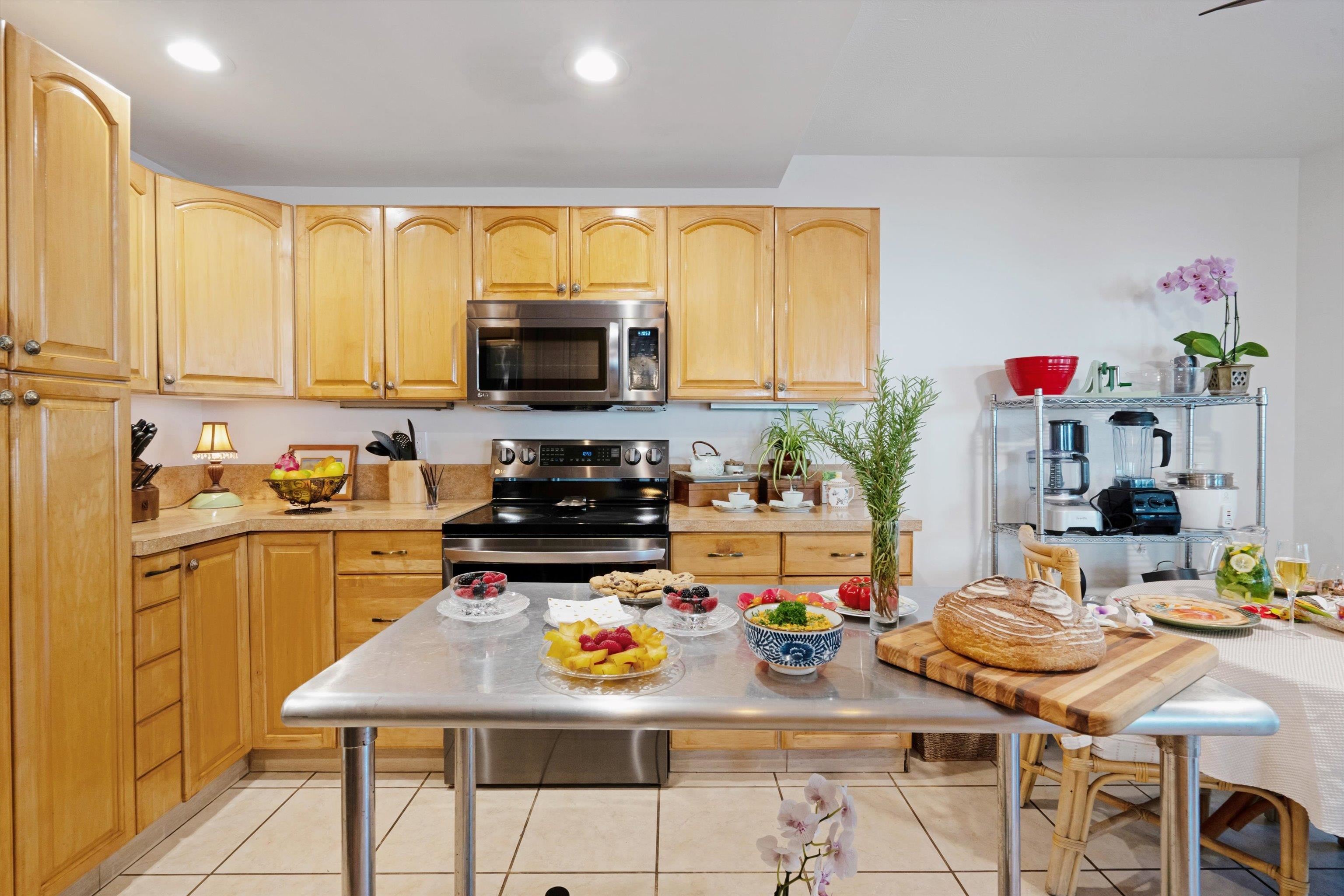 90 Auhana Road, Unit 201 Kihei, HI 96753 - Photo 13 of 45