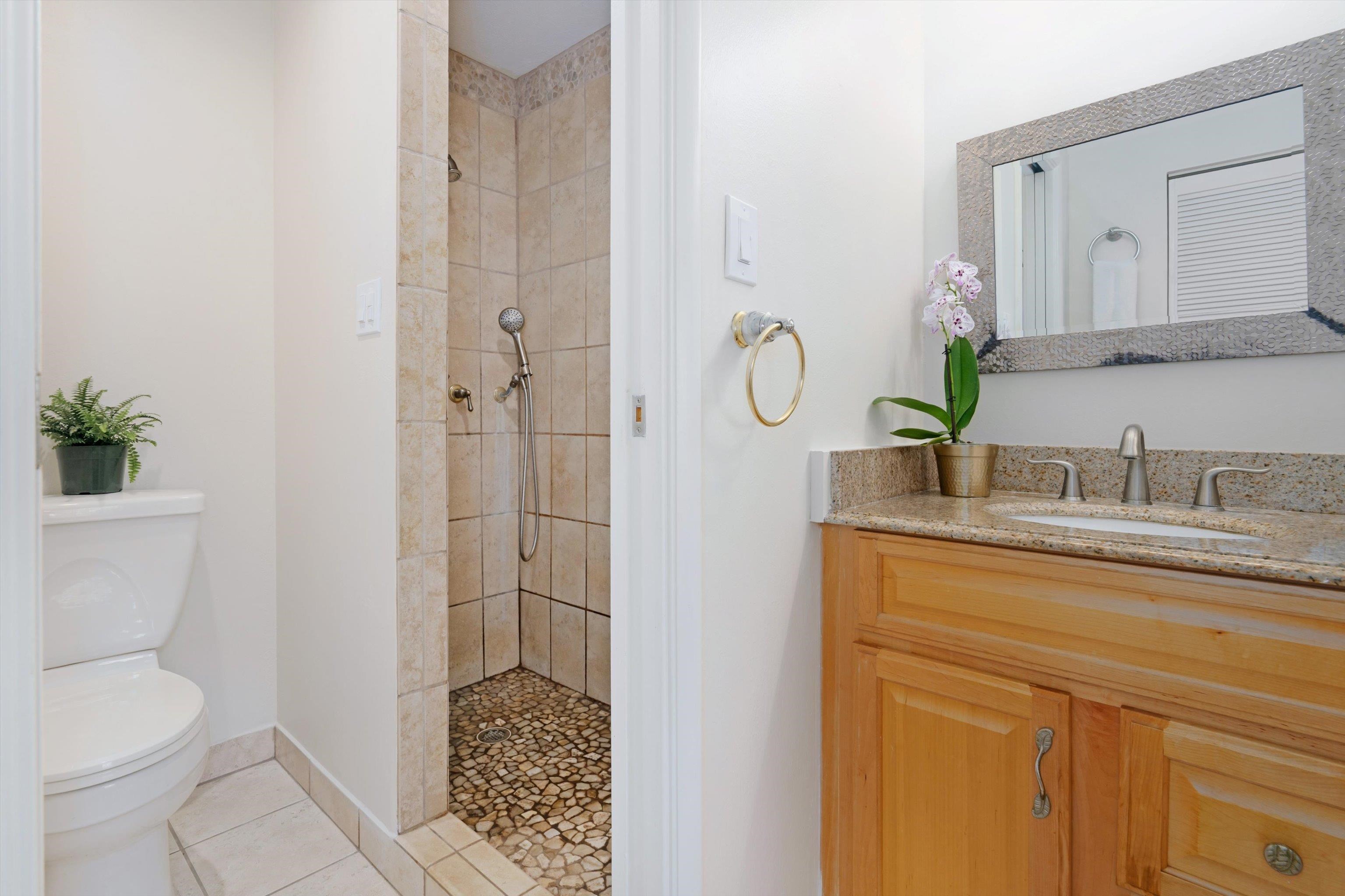 90 Auhana Road, Unit 201 Kihei, HI 96753 - Photo 32 of 45