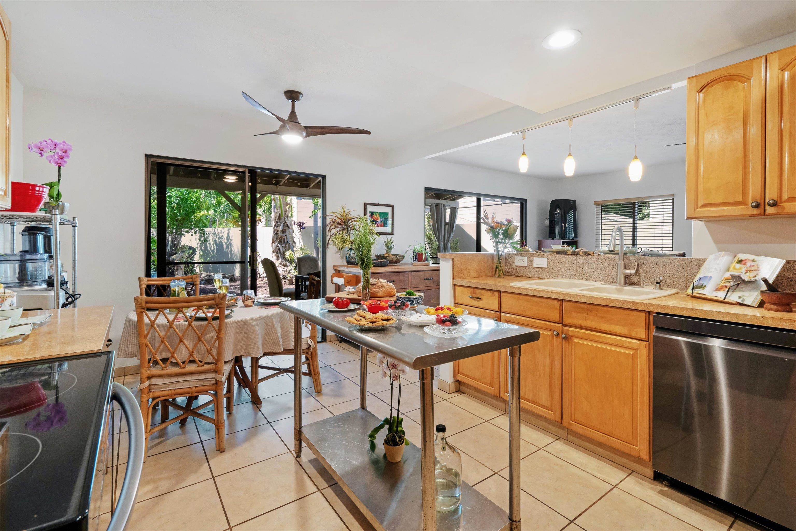 90 Auhana Road, Unit 201 Kihei, HI 96753 - Photo 10 of 45