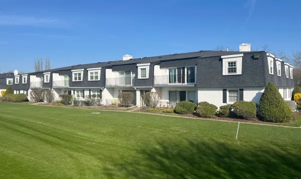 $225,000 | 1115 Royal St George Drive, Unit 206, Naperville, IL 60563
