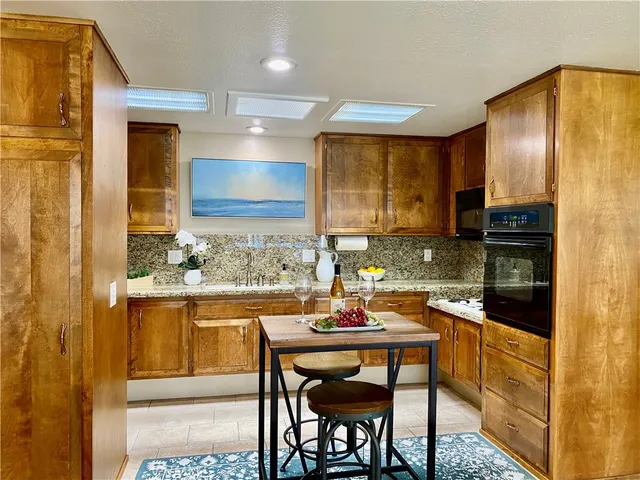 $375,000 | 13840 Canoe Brook Drive, Seal Beach, CA 90740