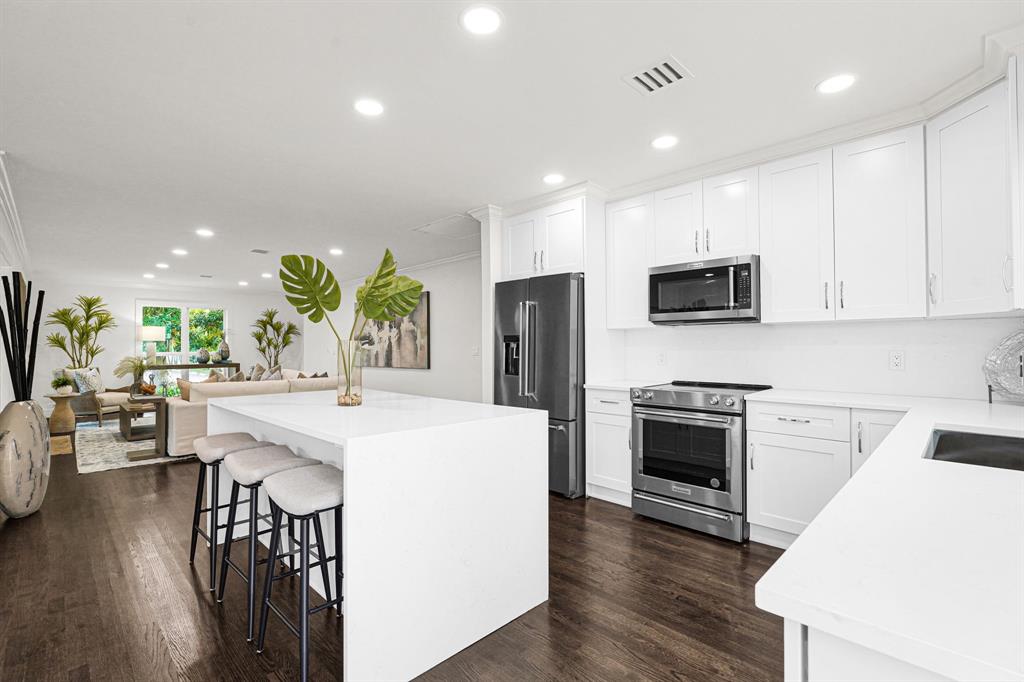 4015 Washington Road West Palm Beach, FL 33405 - Photo 13 of 42