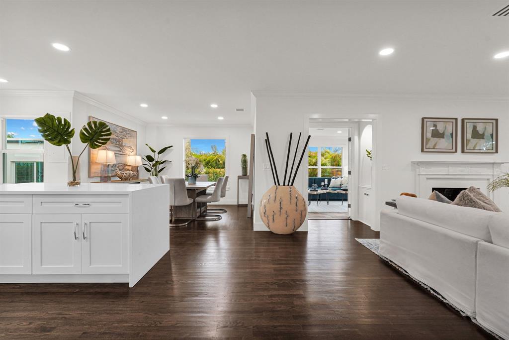 4015 Washington Road West Palm Beach, FL 33405 - Photo 9 of 42