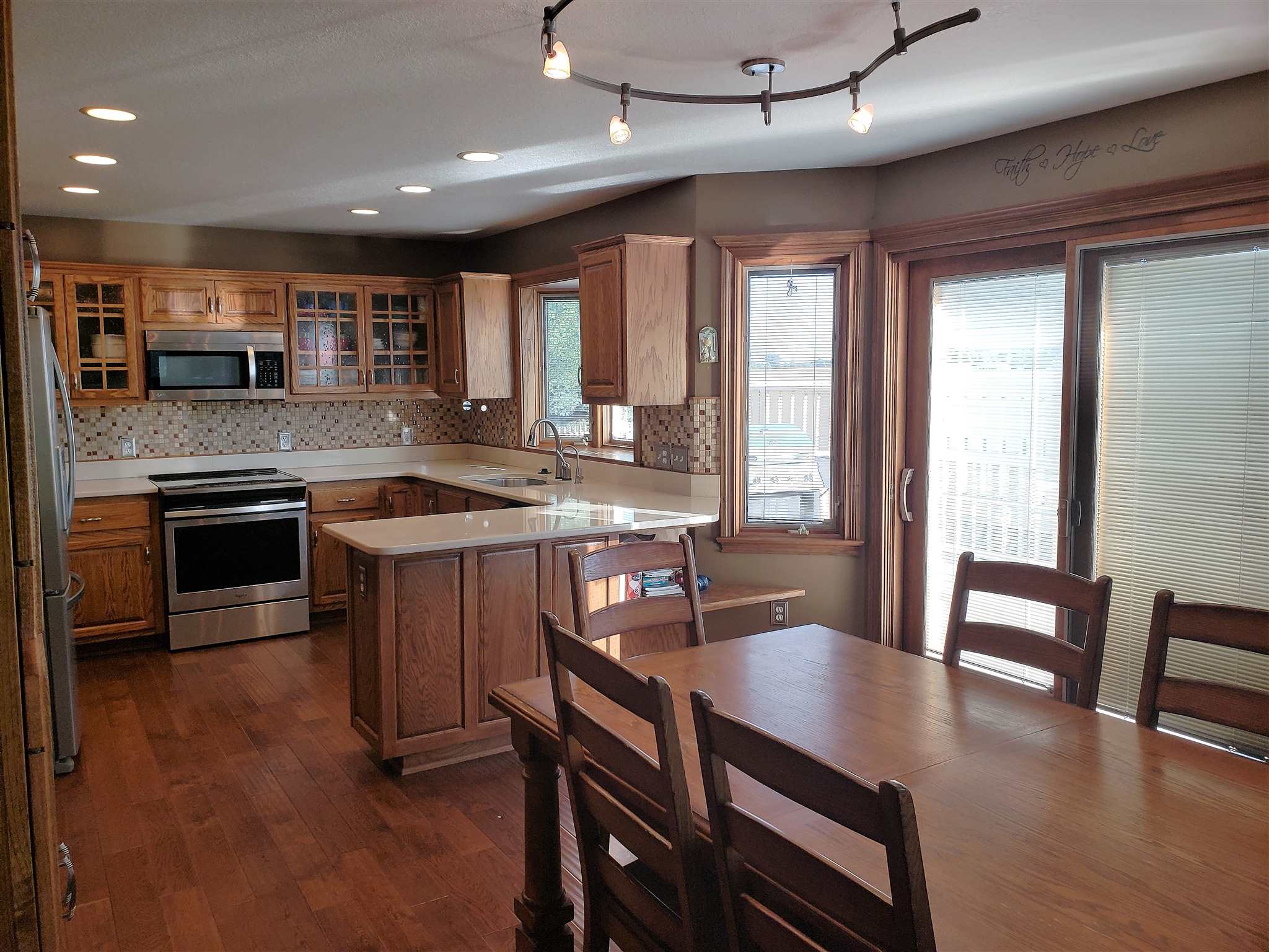 208 Ridge Court Ossian, IN 46777 - Photo 10 of 36 Gallery Image 10