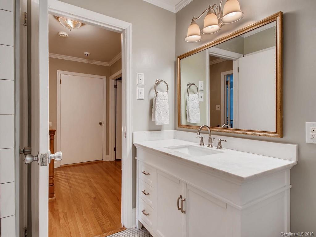 614 Sandridge Road Charlotte, NC 28210 - Photo 32 of 44 Gallery Image 32