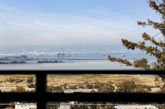 $2,888,000 | 316 Humboldt Road, Brisbane, CA 94005