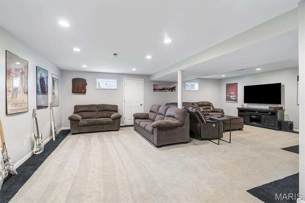 2253 Fairway High Ridge, MO 63049 - Photo 27 of 42