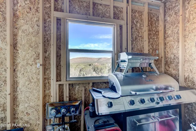 $650,000 | 29450 North Caballero Way, Paulden, AZ 86334