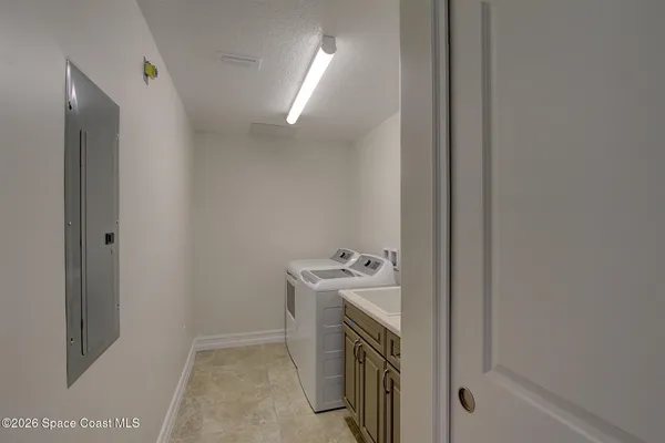 $3,200 | 1465 South Harbor City Boulevard, Unit 404, Melbourne, FL 32901