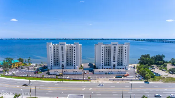 $3,200 | 1465 South Harbor City Boulevard, Unit 404, Melbourne, FL 32901