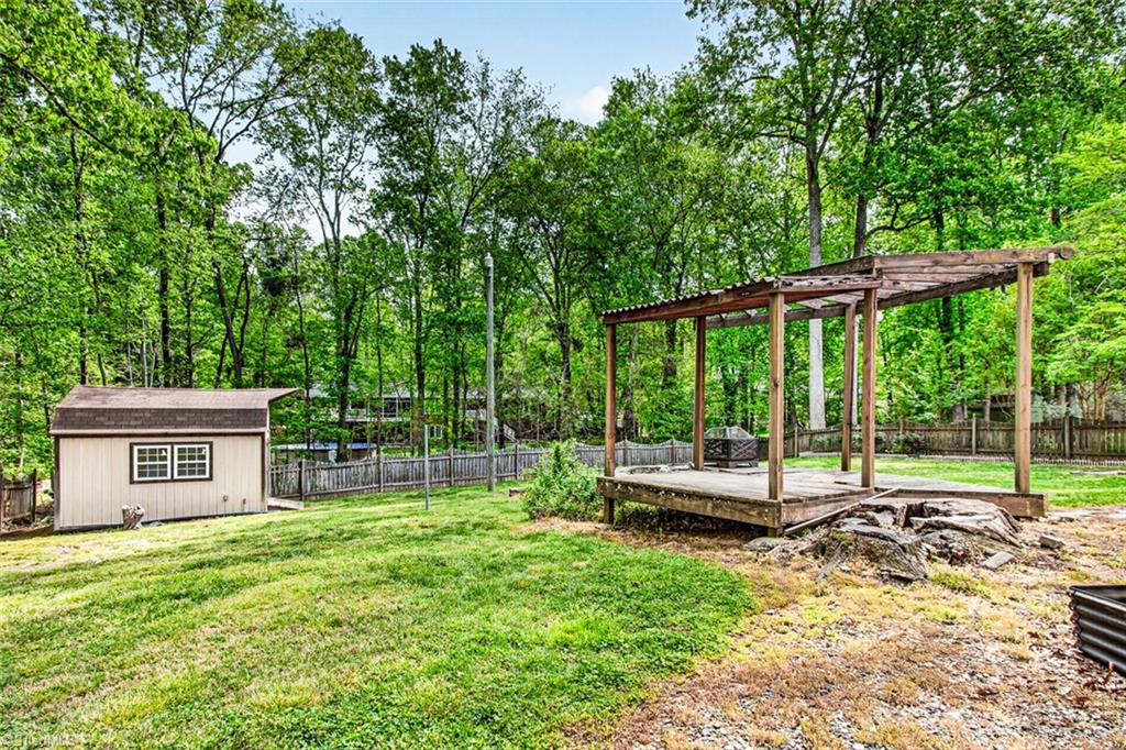 3903 Oakcliffe Road Greensboro, NC 27406 - Photo 40 of 42