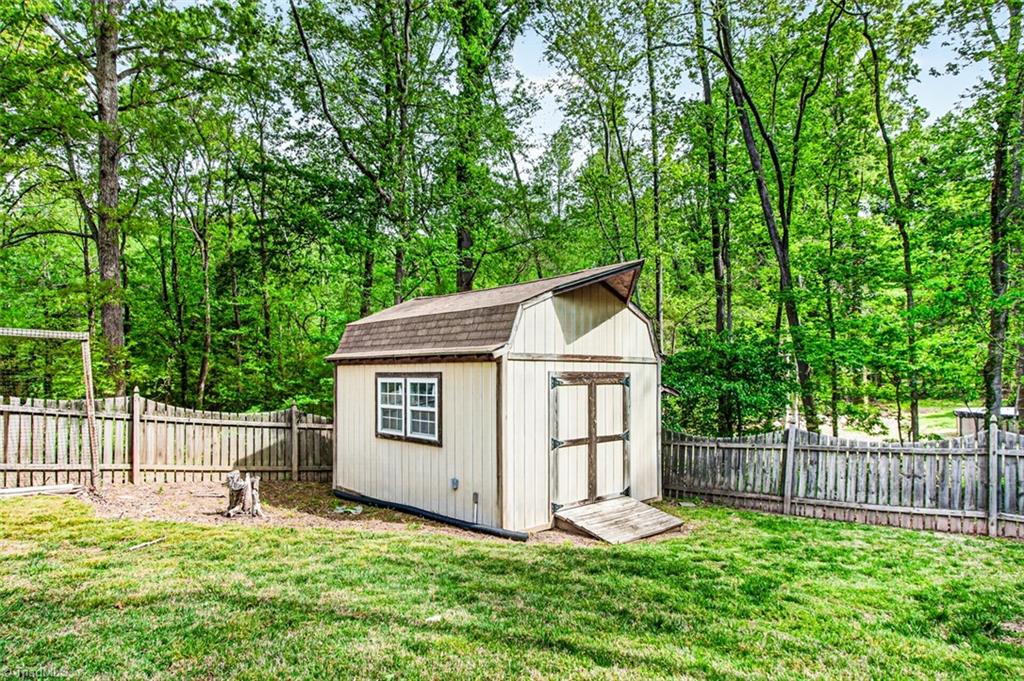 3903 Oakcliffe Road Greensboro, NC 27406 - Photo 42 of 42