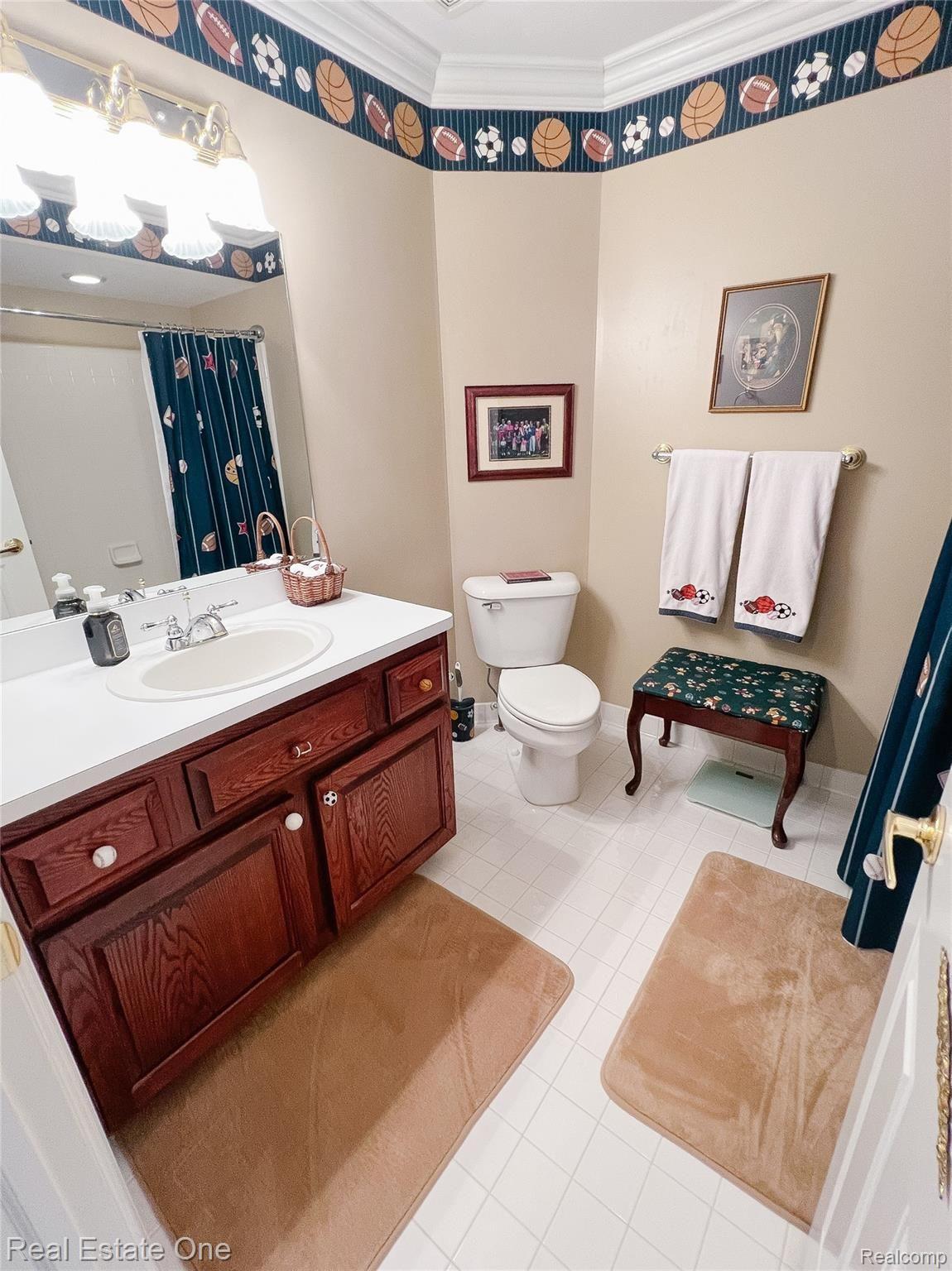 2014 Mapleridge Road Rochester, MI 48309 - Photo 34 of 53 34.jpg