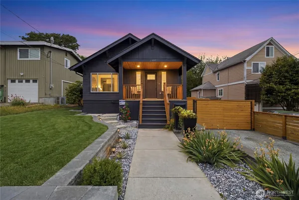 $1,100,000 | 2107 21st Avenue South, Seattle, WA 98144