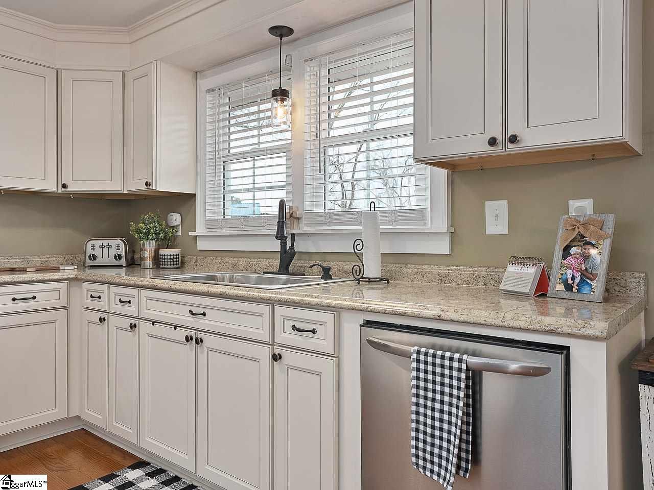 527 Honeysuckle Road Spartanburg, SC 29303 - Photo 14 of 29 Gallery Image 14