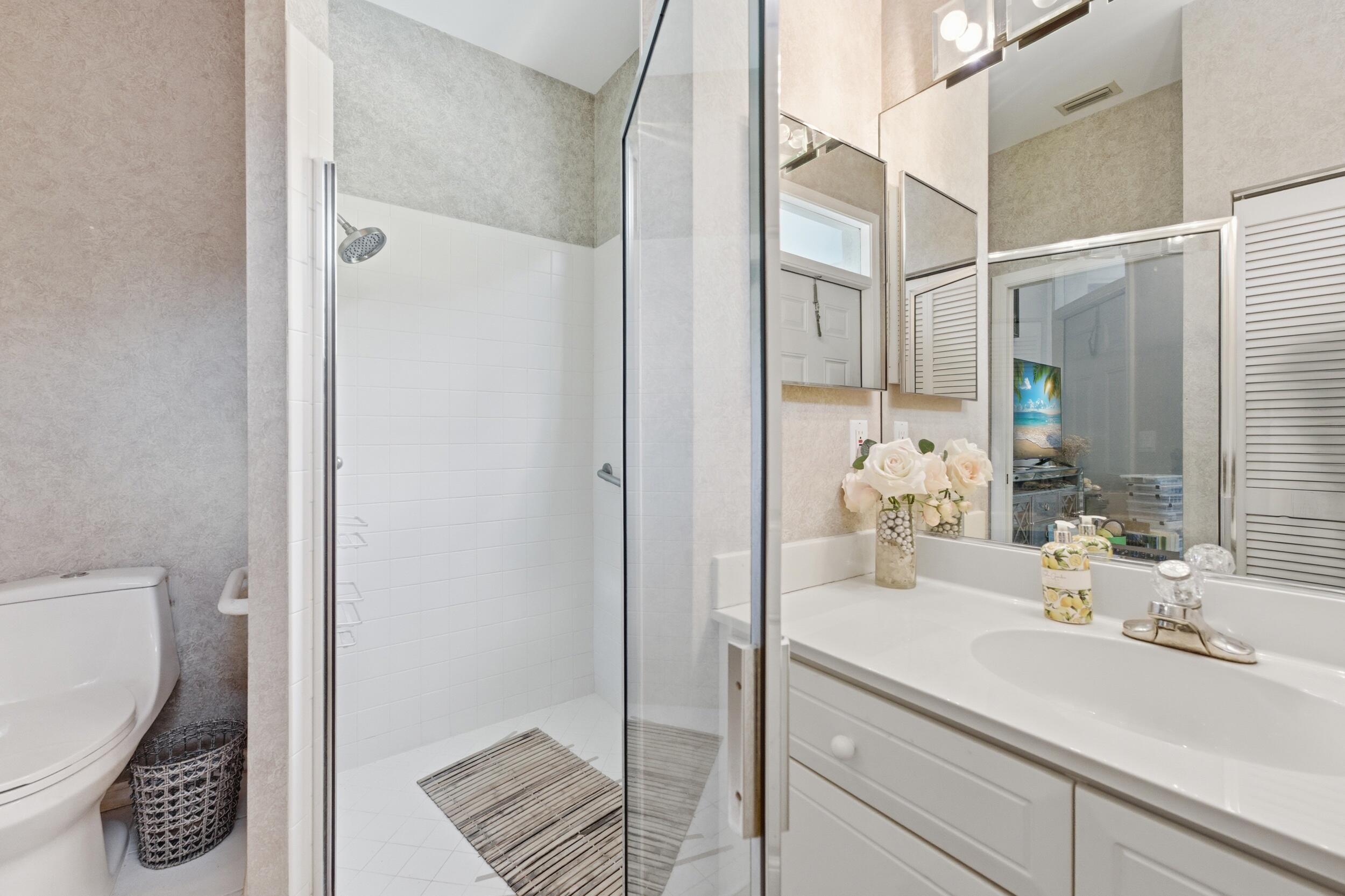 2495 Northwest 66th Drive Boca Raton, FL 33496 - Photo 20 of 77 37__jjl5572