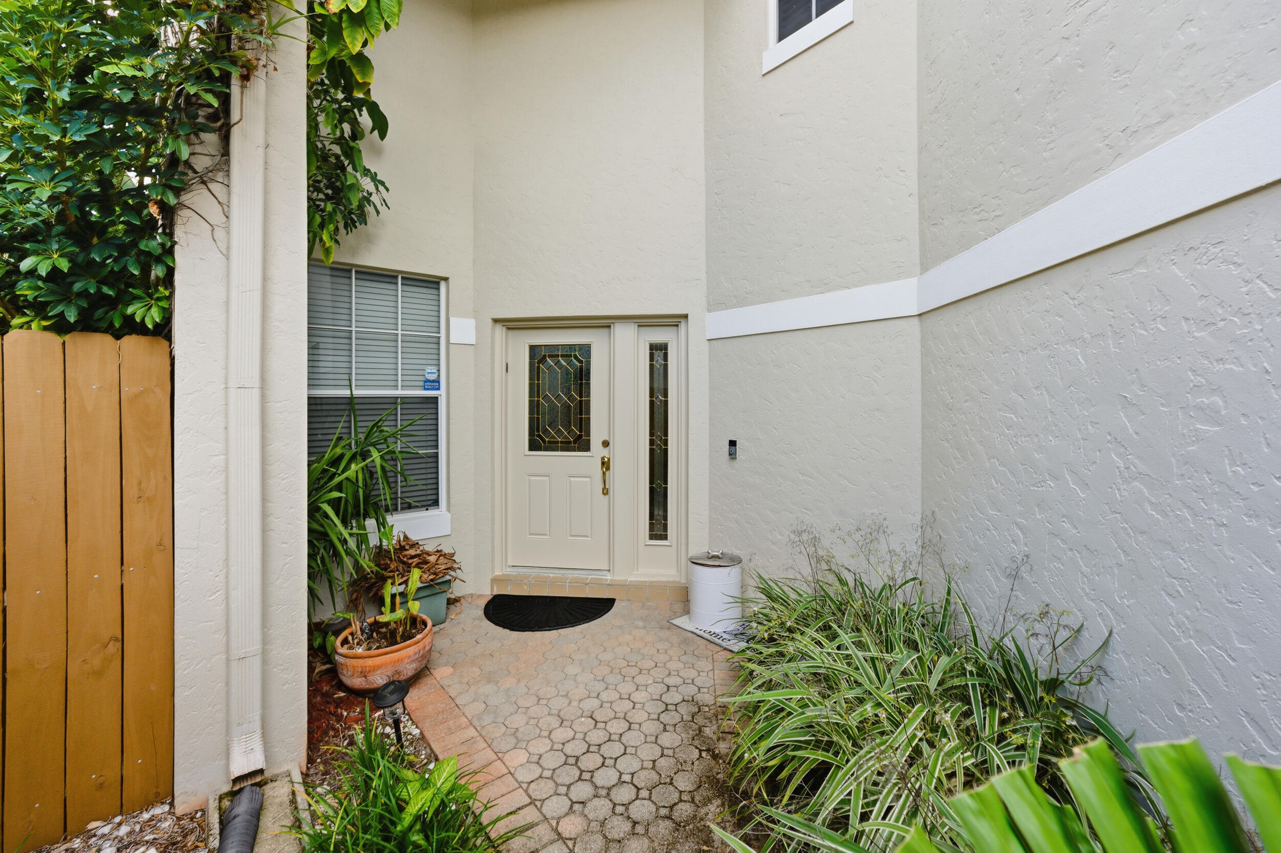 2495 Northwest 66th Drive Boca Raton, FL 33496 - Photo 8 of 77 62__jjl5692