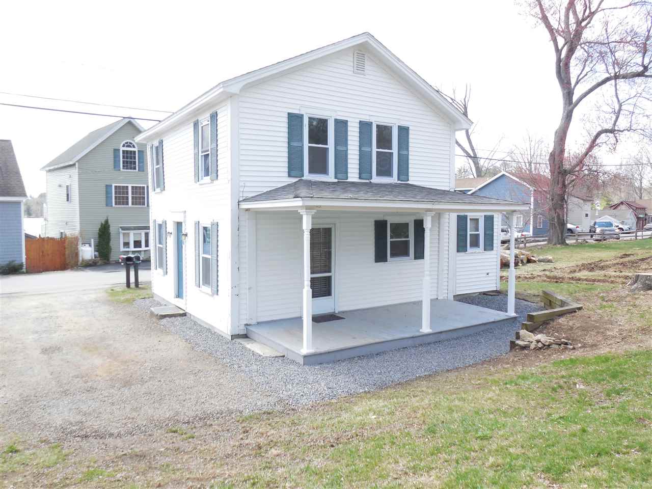 20 North Shore Road Derry, NH 03038 - Photo 1 of 22