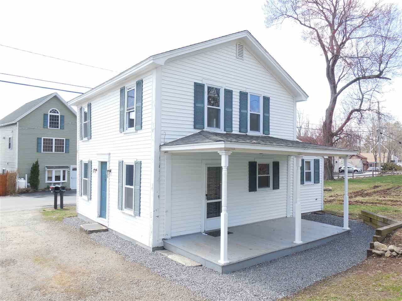 20 North Shore Road Derry, NH 03038 - Photo 2 of 22