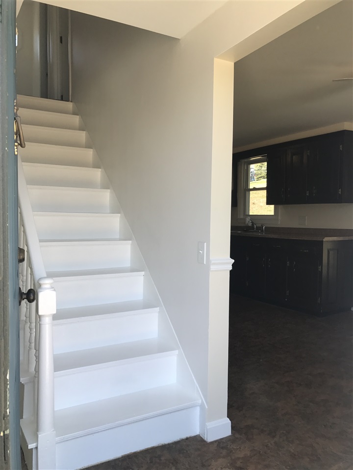 20 North Shore Road Derry, NH 03038 - Photo 8 of 22