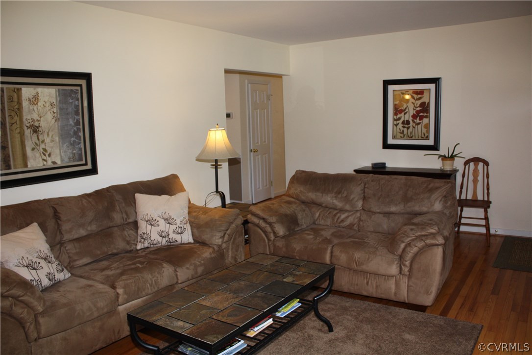 7508 Three Chopt Road Henrico, VA 23229 - Photo 8 of 38 Living Room as Viewed from the Porch Door. Note th