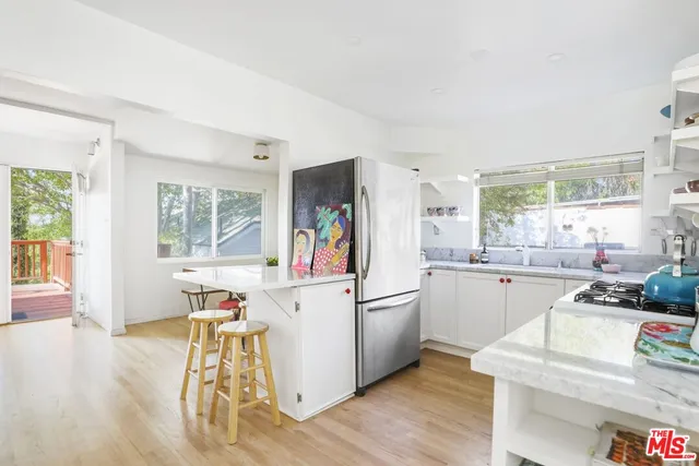 $7,000 | 1563 Lucretia Avenue, Los Angeles, CA 90026