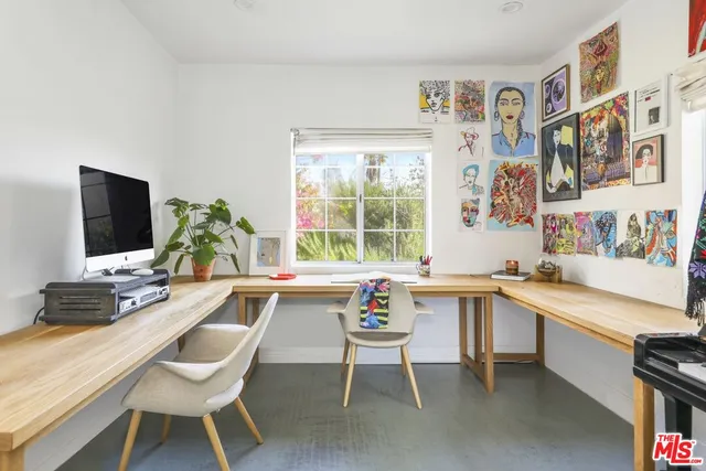 $7,000 | 1563 Lucretia Avenue, Los Angeles, CA 90026