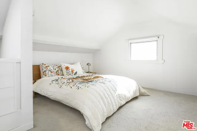 $7,000 | 1563 Lucretia Avenue, Los Angeles, CA 90026