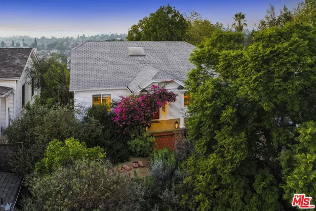 $7,000 | 1563 Lucretia Avenue, Los Angeles, CA 90026