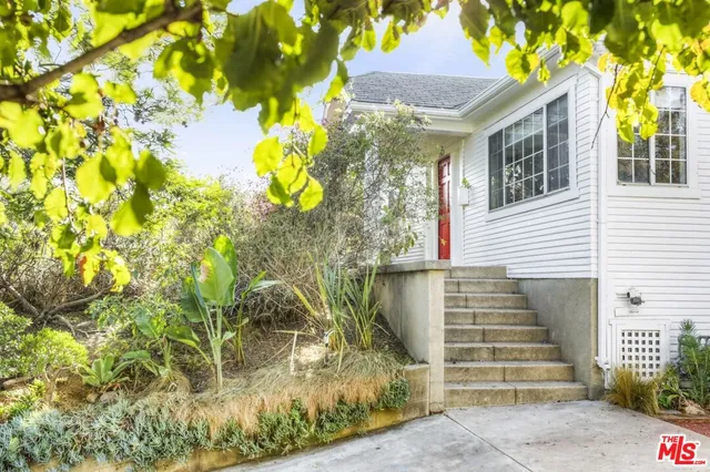 $7,000 | 1563 Lucretia Avenue, Los Angeles, CA 90026