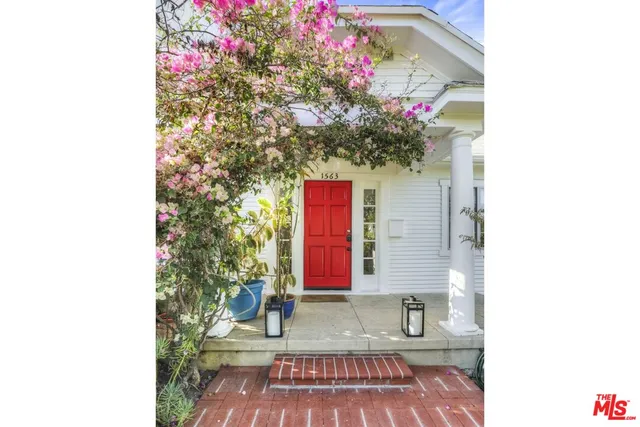 $7,000 | 1563 Lucretia Avenue, Los Angeles, CA 90026