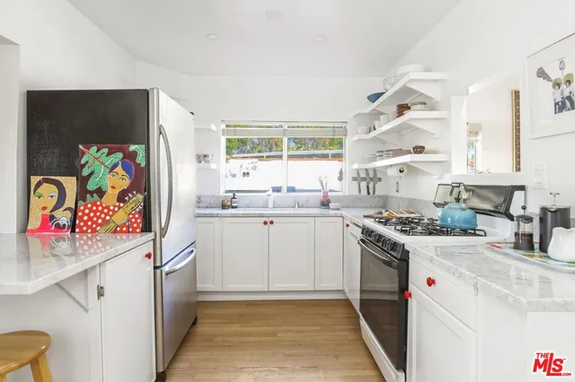 $7,000 | 1563 Lucretia Avenue, Los Angeles, CA 90026