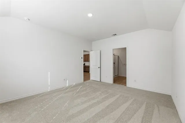 a view of a big room with closet and cabinet
