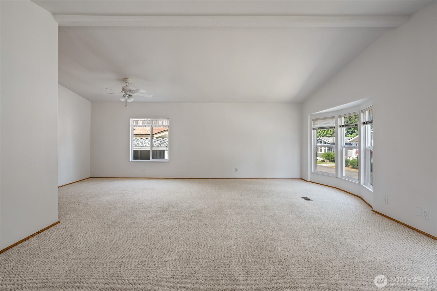 600 Northeast Lincoln Road, Unit 26 Poulsbo, WA 98370 - Photo 7 of 29 Gallery Image 7