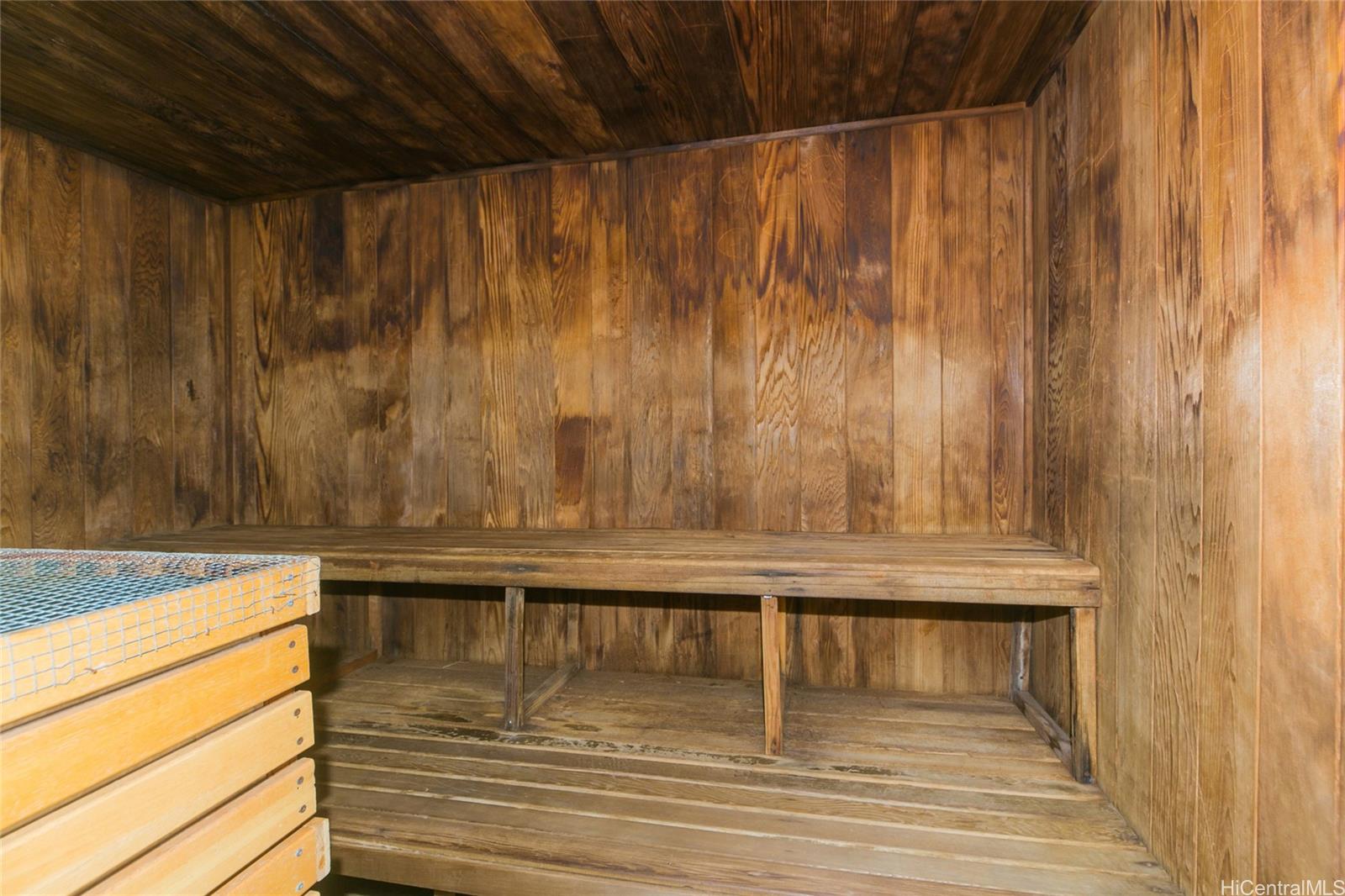 98-410 Koauka Loop, Unit 32C Aiea, HI 96701 - Photo 21 of 25 a view of a door