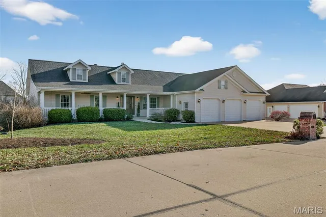 $689,900 | 490 Oak Field Court, Washington, MO 63090