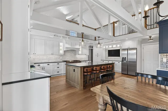 $689,900 | 490 Oak Field Court, Washington, MO 63090