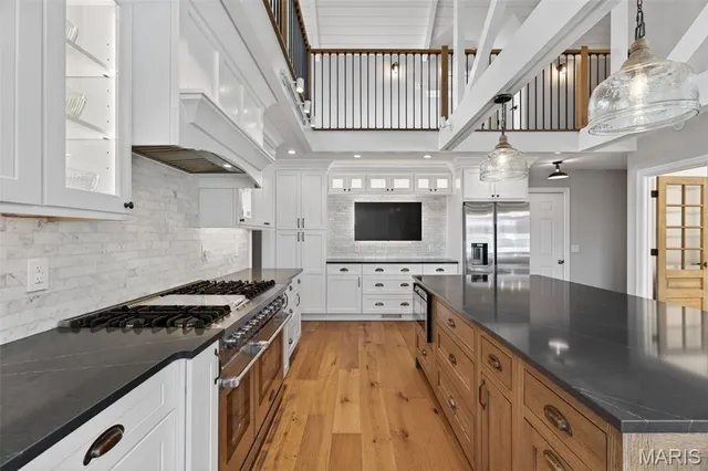 $689,900 | 490 Oak Field Court, Washington, MO 63090