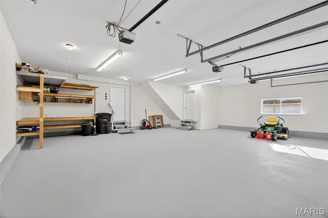 $689,900 | 490 Oak Field Court, Washington, MO 63090