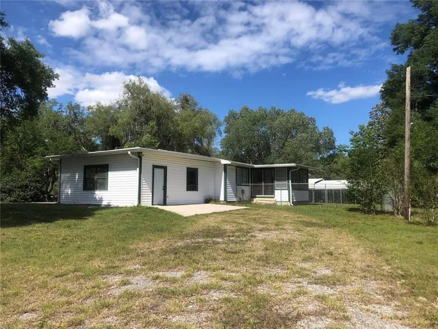 $2,200 | 24206 Doc Karelas Drive, Newberry, FL 32669