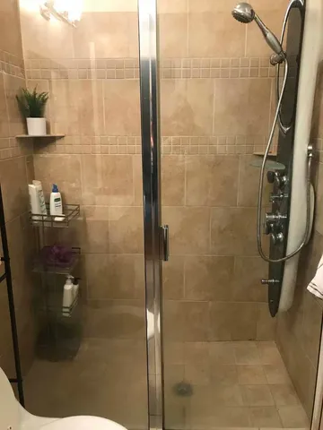 $1,600 | 5756 North Campbell Avenue, Unit 2, Chicago, IL 60659