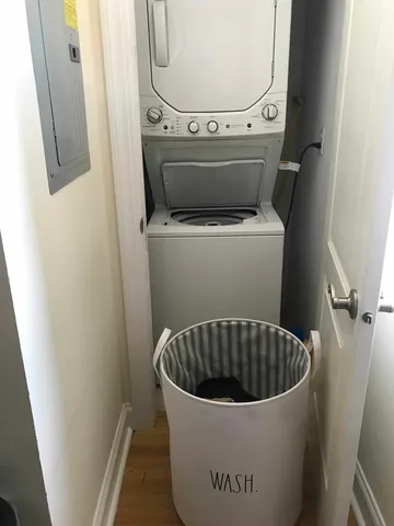 $1,600 | 5756 North Campbell Avenue, Unit 2, Chicago, IL 60659