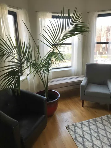 $1,600 | 5756 North Campbell Avenue, Unit 2, Chicago, IL 60659