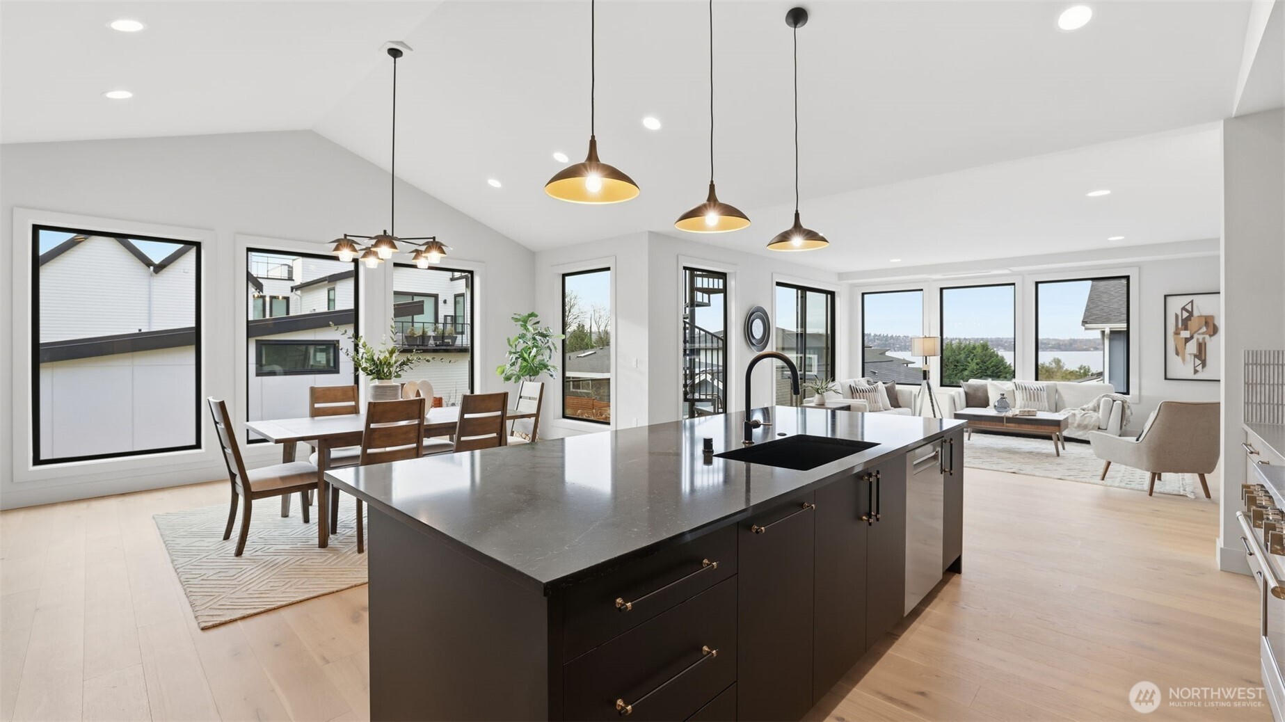 1015 North 35th Street Renton, WA 98056 - Photo 14 of 40