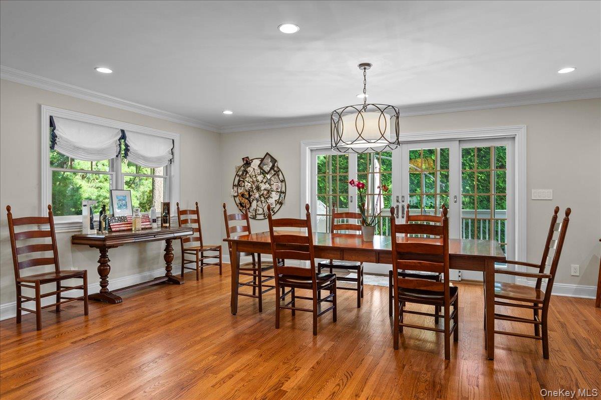 299 Stratton Road New Rochelle, NY 10804 - Photo 9 of 40 Gallery Image 9