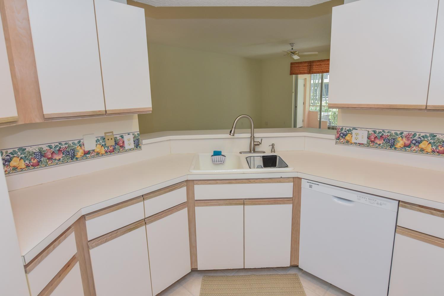 201 Muirfield Court, Unit 201E Jupiter, FL 33458 - Photo 10 of 28 013-008-201 Muirfield Ct-1498x1000