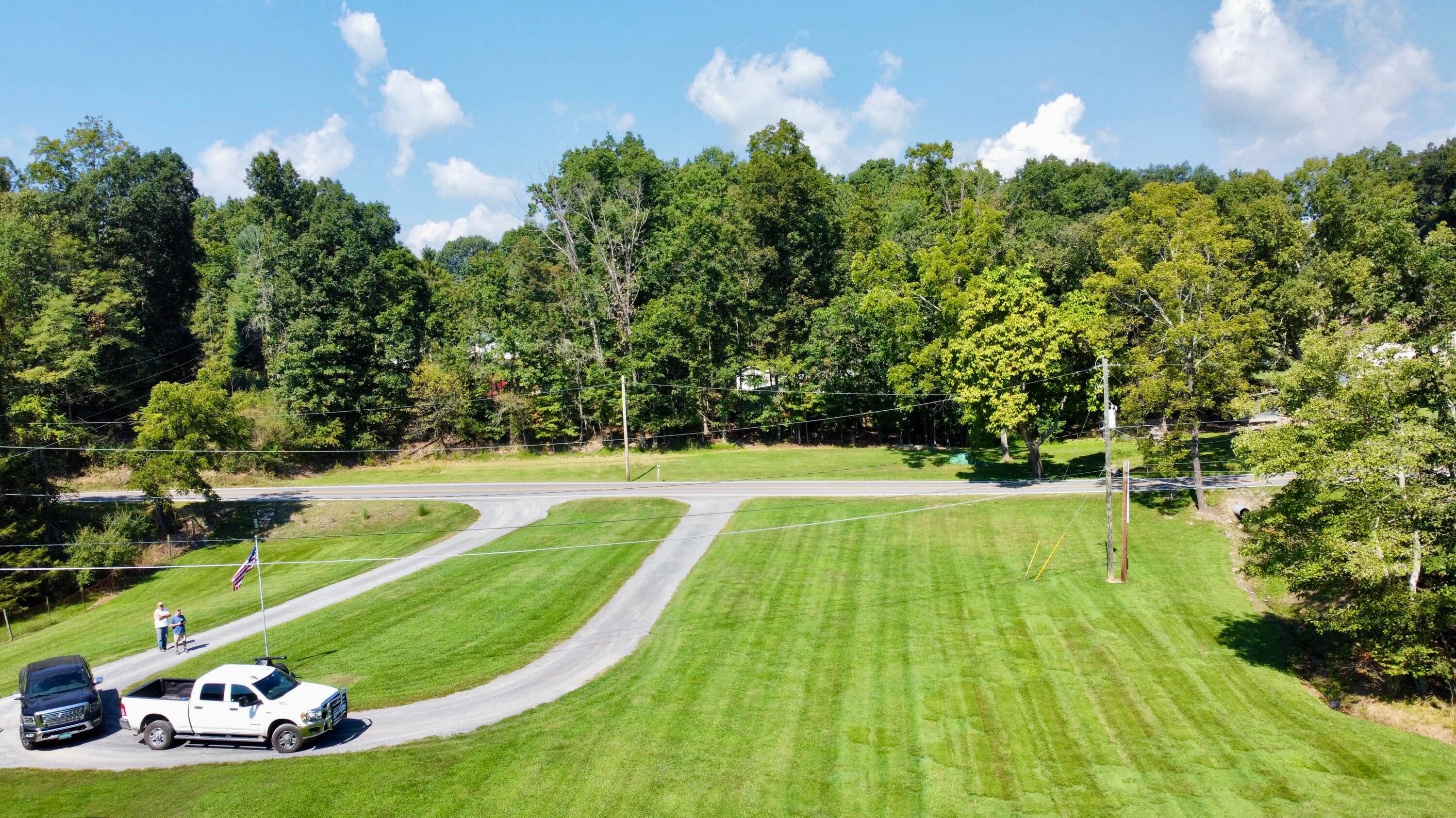 688 Anderson Road Lewisburg, WV 24901 - Photo 7 of 39 Gallery Image 7