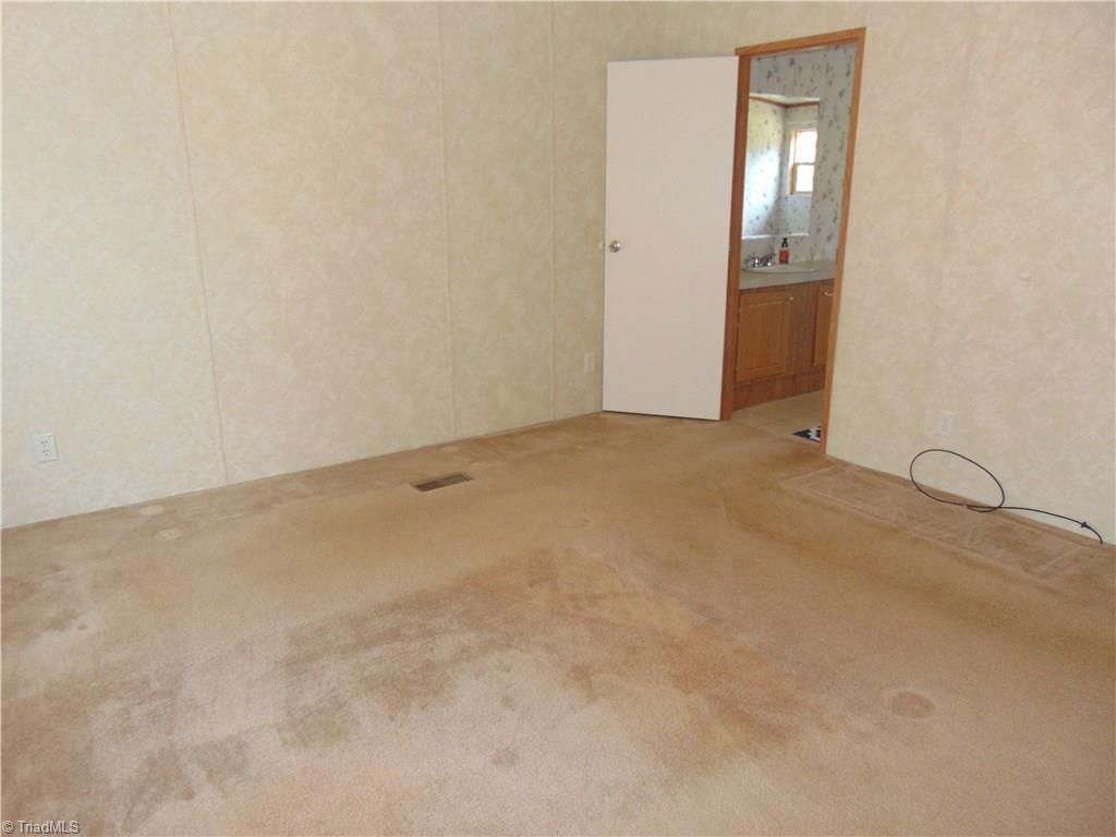 10690 Haystack Road Thurmond, NC 28683 - Photo 8 of 17 Gallery Image 8
